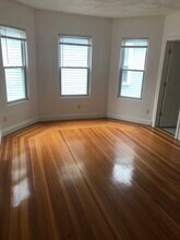 86 Fellsway W, Unit 3 in Somerville, MA - Building Photo - Building Photo