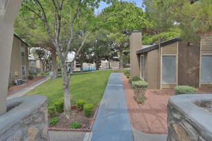 Double Tree in El Paso, TX - Building Photo