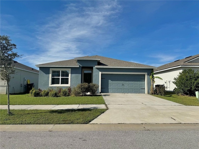 459 Autumn Stream Dr in Auburndale, FL - Building Photo