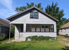 1715 Ray St in Muskegon, MI - Building Photo