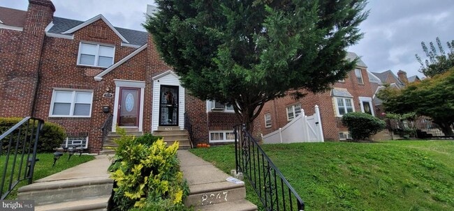 8247 Fayette St