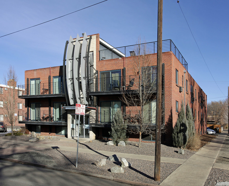 Skye Condos III in Denver, CO - Building Photo