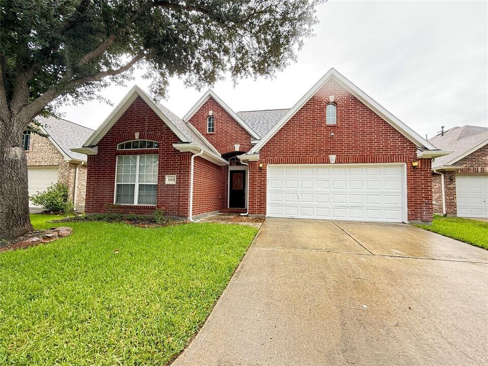 11115 Creekline Green Ct in Cypress, TX - Building Photo