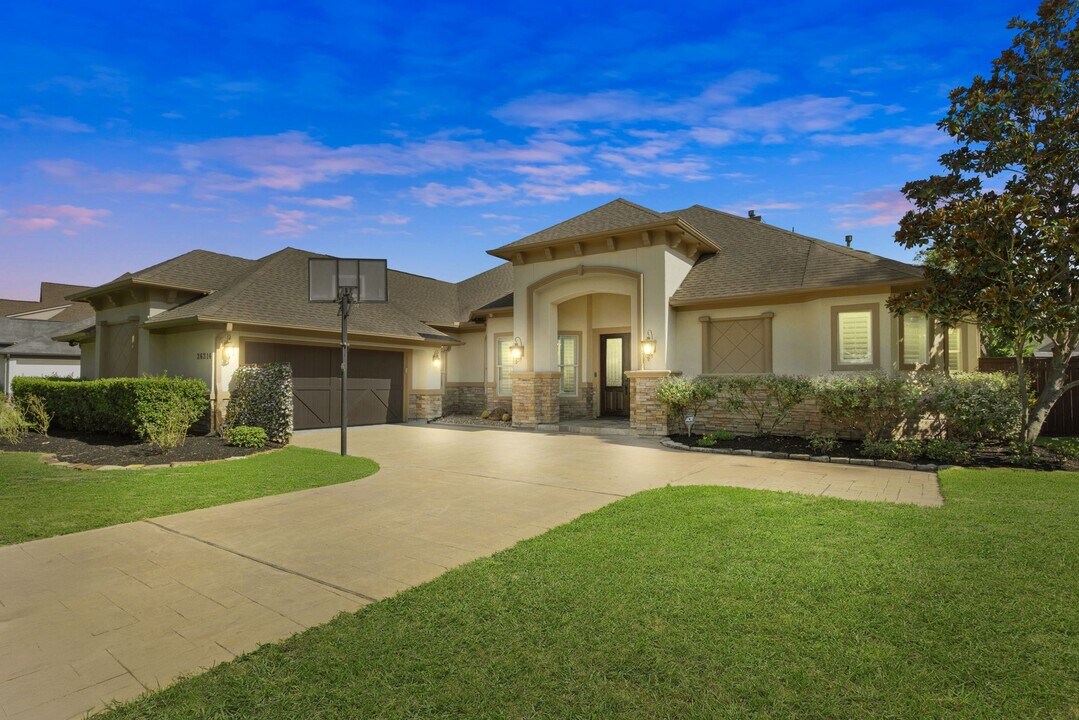 26214 Kingsgate Ln in Katy, TX - Building Photo