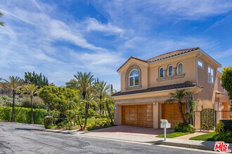 16800 Calle Montecito in Los Angeles, CA - Building Photo - Building Photo