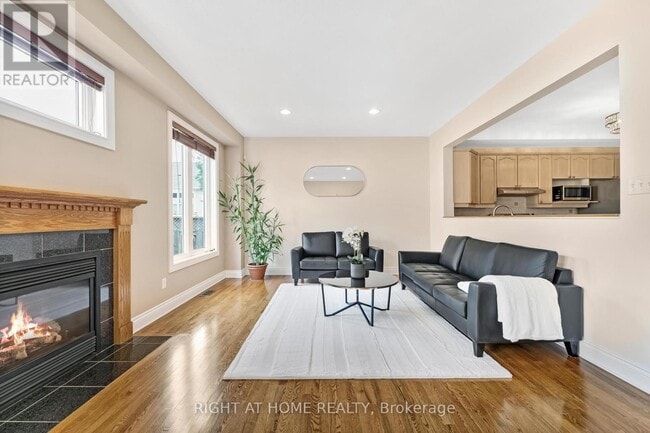 409 Beatrice Dr in Ottawa, ON - Building Photo - Building Photo