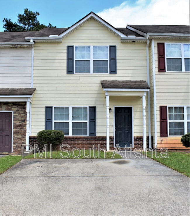 6864 Mountain Cir