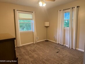 5301 Adkins Rd in Louisville, KY - Building Photo - Building Photo