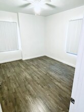 14711 Erwin St in Los Angeles, CA - Building Photo - Building Photo