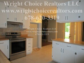 804 Navajo Ct SE in Conyers, GA - Building Photo - Building Photo