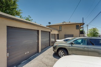 917 E Mendocino St in Altadena, CA - Building Photo - Building Photo