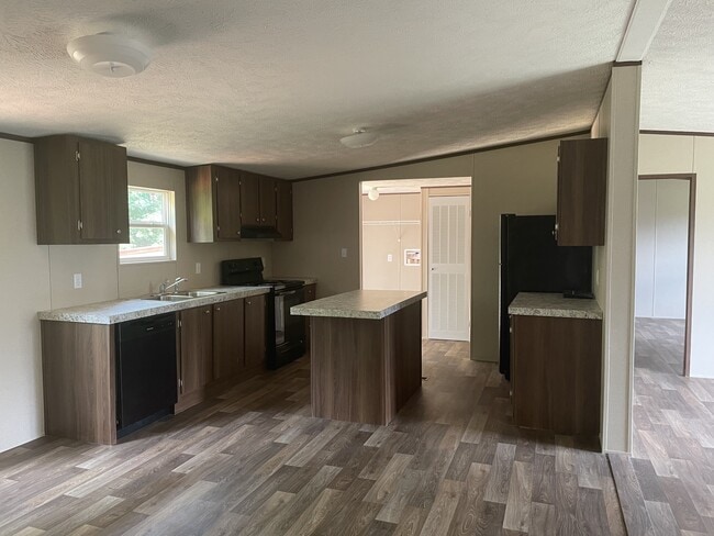 property at 326 Oak Leaf Cir