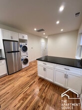 3230 N Clark St in Chicago, IL - Building Photo - Building Photo