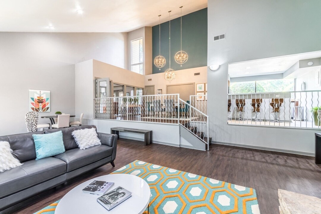 Westdale Pointe in Austin, TX - Building Photo