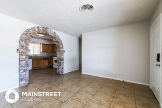 3743 E Helena Stravenue in Tucson, AZ - Building Photo - Building Photo
