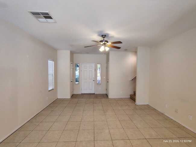 10409 Calypso Cave St in Las Vegas, NV - Foto de edificio - Building Photo