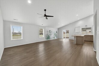 878 W Jasper St in Emmett, ID - Building Photo - Building Photo