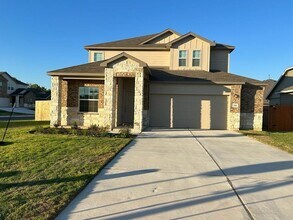 220 Otter Rd in Kyle, TX - Building Photo - Building Photo