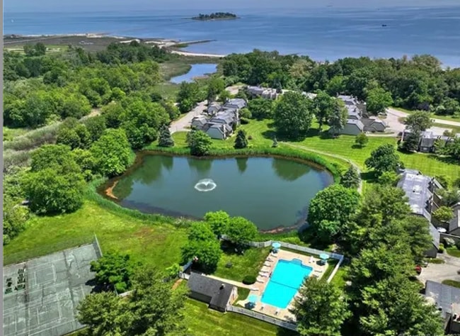 property at 85 Viscount Dr