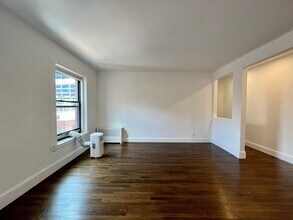 542 Commonwealth Ave, Unit 53 in Boston, MA - Building Photo - Building Photo