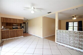 5123 Bonnybrook Dr W in Lakeland, FL - Building Photo - Building Photo