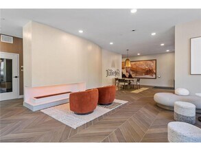 470 Lexington Parkway S in St. Paul, MN - Building Photo - Building Photo