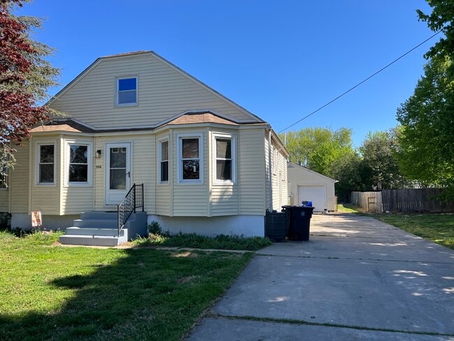 property at 956 Main St