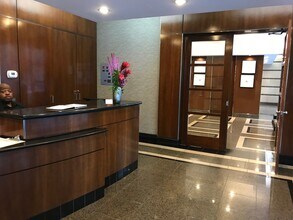 30 E Huron St in Chicago, IL - Building Photo - Building Photo