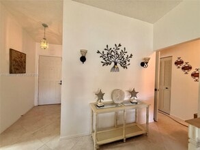 3310 Perimeter Dr in Greenacres, FL - Building Photo - Building Photo