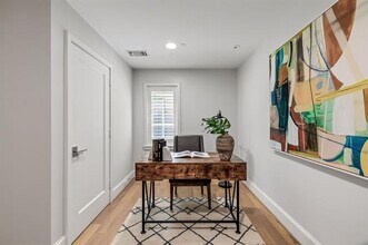3420 Rosedale Ave in Dallas, TX - Building Photo - Building Photo