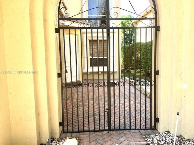 7477 NW 114th Terrace in Parkland, FL - Foto de edificio - Building Photo