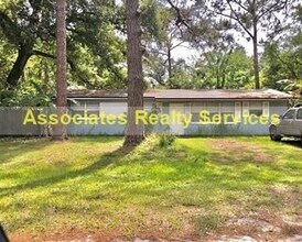 2221 NW 55 Ter in Gainesville, FL - Building Photo - Building Photo