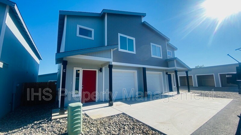 517 Whitefish Ln in Pasco, WA - Building Photo