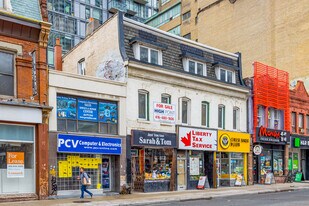 684-690 Yonge St in Toronto, ON - Building Photo
