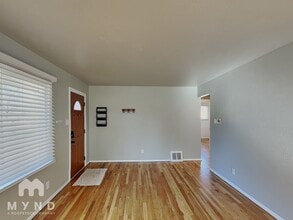 1260 S Hudson St, Unit 4 in Denver, CO - Building Photo - Building Photo