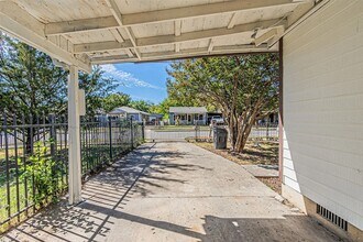 4026 Odessa St in Dallas, TX - Building Photo - Building Photo