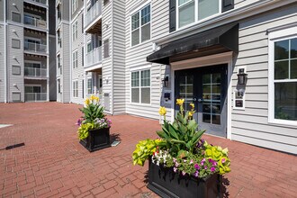 Abbey Lane in Danbury, CT - Foto de edificio - Building Photo