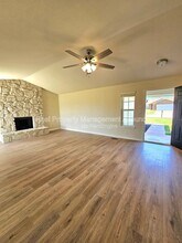 1611 N Hickory Ave in Broken Arrow, OK - Building Photo - Building Photo