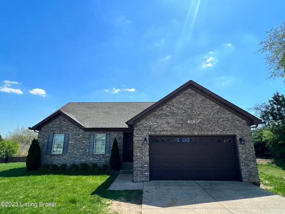156 Benjamin Pl in Mount Washington, KY - Building Photo