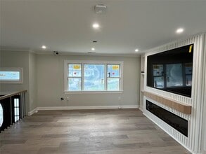 4 Glen Ct in Poughkeepsie, NY - Building Photo - Building Photo