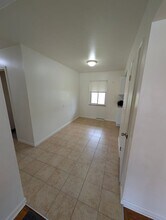 33434 Jennie Rd in Avon, OH - Foto de edificio - Building Photo