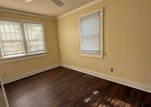 850 W 33rd St N in Wichita, KS - Building Photo - Building Photo