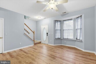 5534 Franklin Blvd in Deale, MD - Foto de edificio - Building Photo