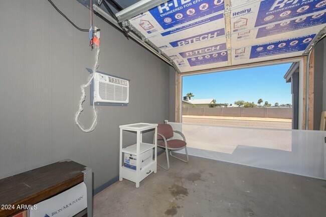 13052 N 40th Pl in Phoenix, AZ - Building Photo - Building Photo