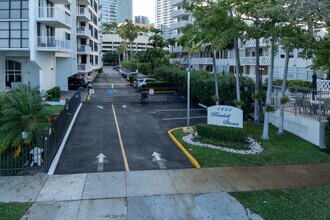 Brickell Shores Condominium in Miami, FL - Building Photo - Building Photo