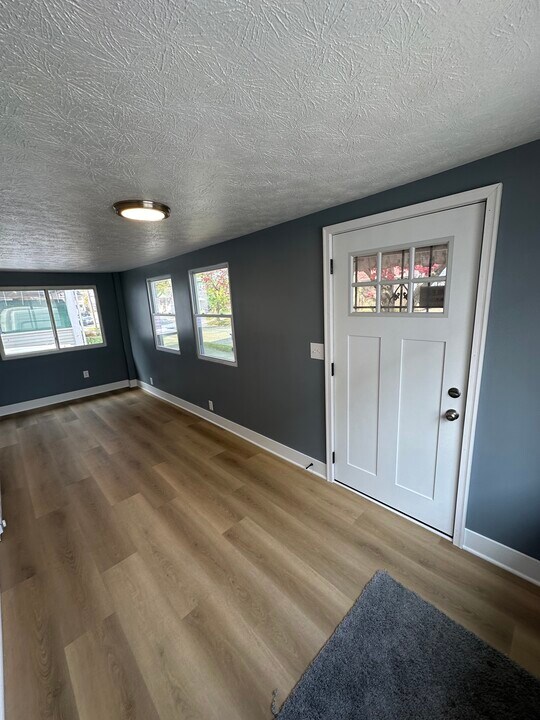 11513 Saint Mark Ave in Cleveland, OH - Building Photo