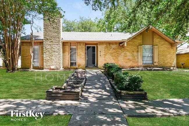 property at 418 Thistle Dr