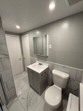 214 Columbia St, Unit 2nd Floor in New Britain, CT - Building Photo - Building Photo