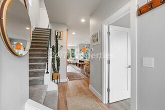 2491 SE 67th Ave in Portland, OR - Building Photo - Building Photo