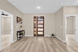 4955 Castle St E in Kissimmee, FL - Building Photo - Building Photo